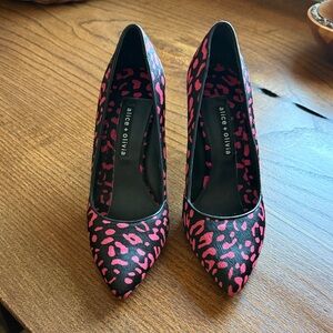 Alice + Olivia Vibrant Pink on Black Heels Sexy!